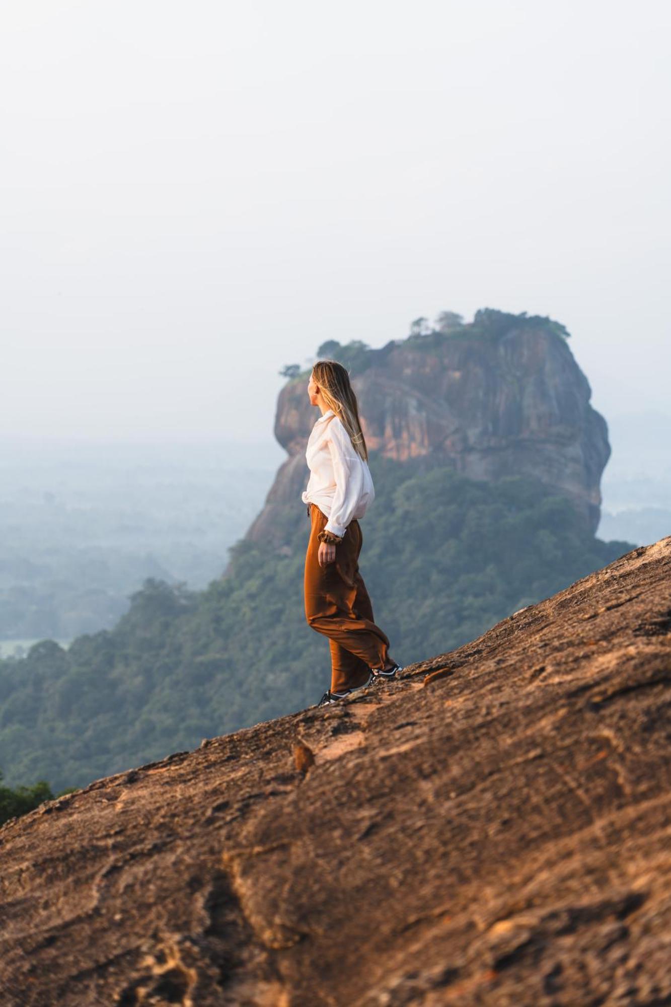 Sundaras Sigiriya Jungles Caves Resort Дамбулла Экстерьер фото